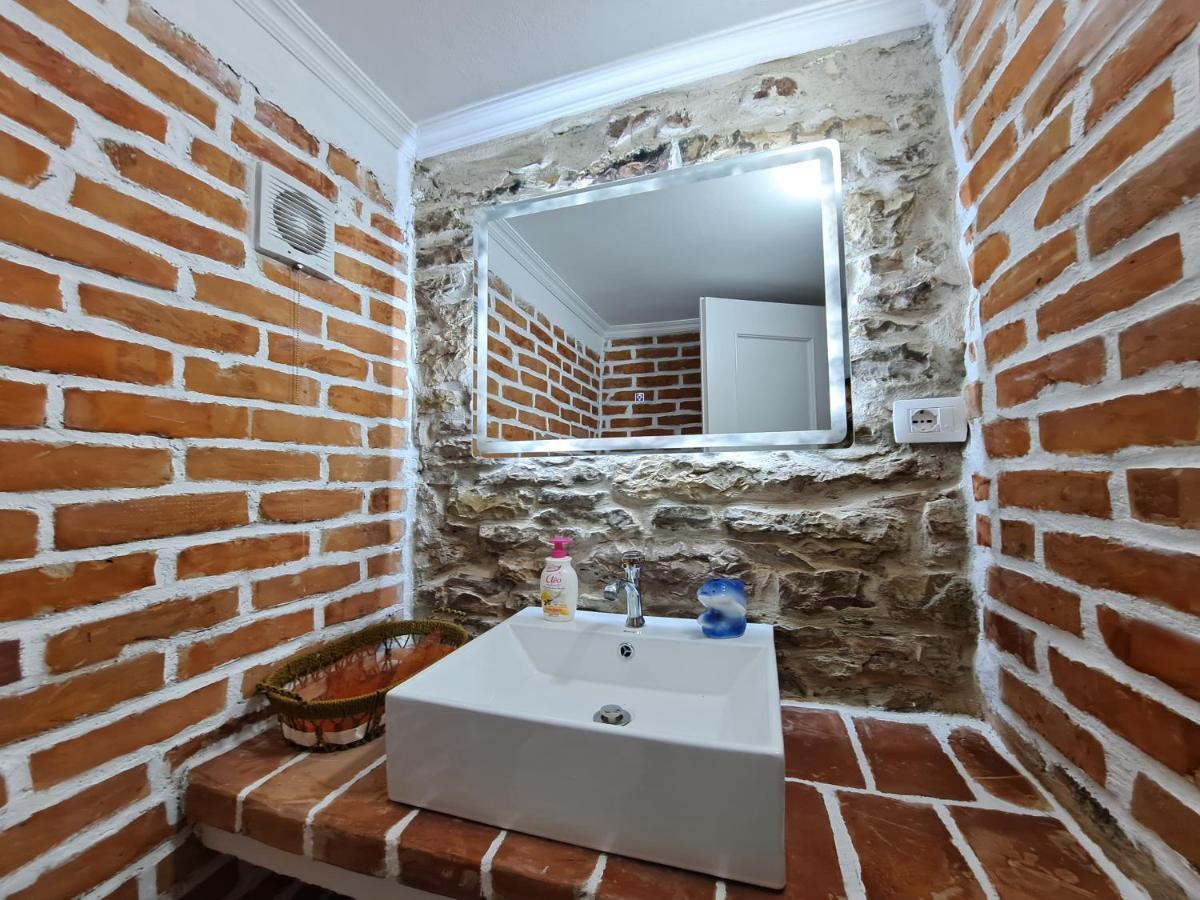 "Villa 70" Guesthouse Gjirokaster Exterior photo