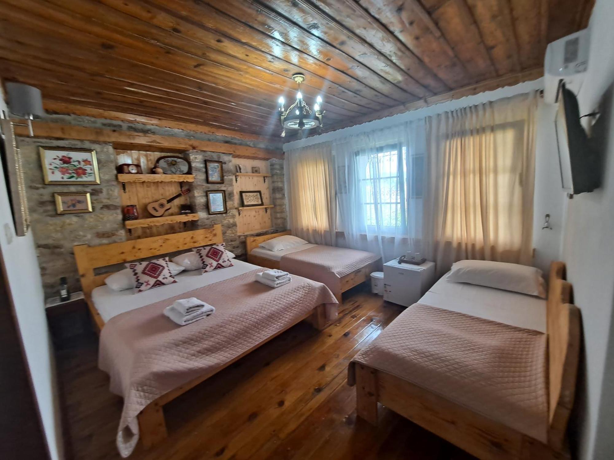 "Villa 70" Guesthouse Gjirokaster Exterior photo